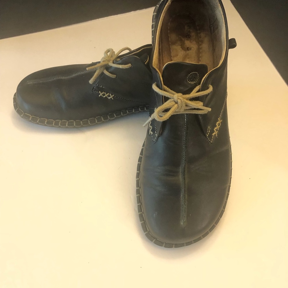 Women’s shoes,lace up style